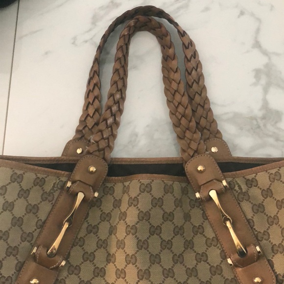 Gucci’s Braided Handle Tote Bag - Picture 2 of 6